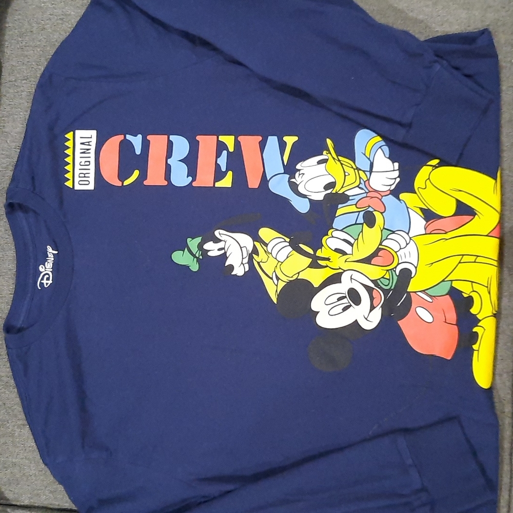 EUC Disney Ladies Medium Tshirt